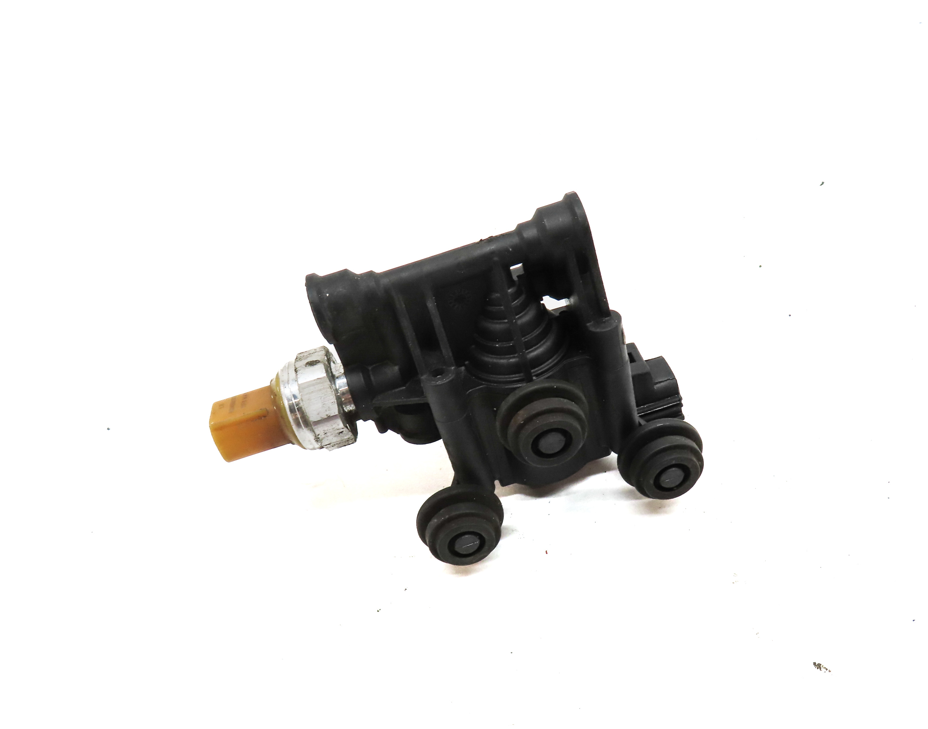 2010 LAND ROVER LR4 (L319) AIR SUSPENSION CONTROL VALVE BLOCK — exact item pictured